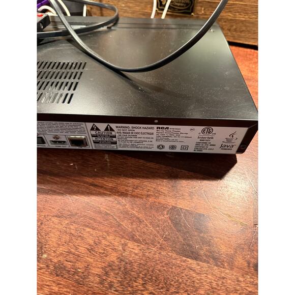 RCA RTB1023 Blu-Ray All-in-One Home Theater Player with Remote - Picture 8 of 10